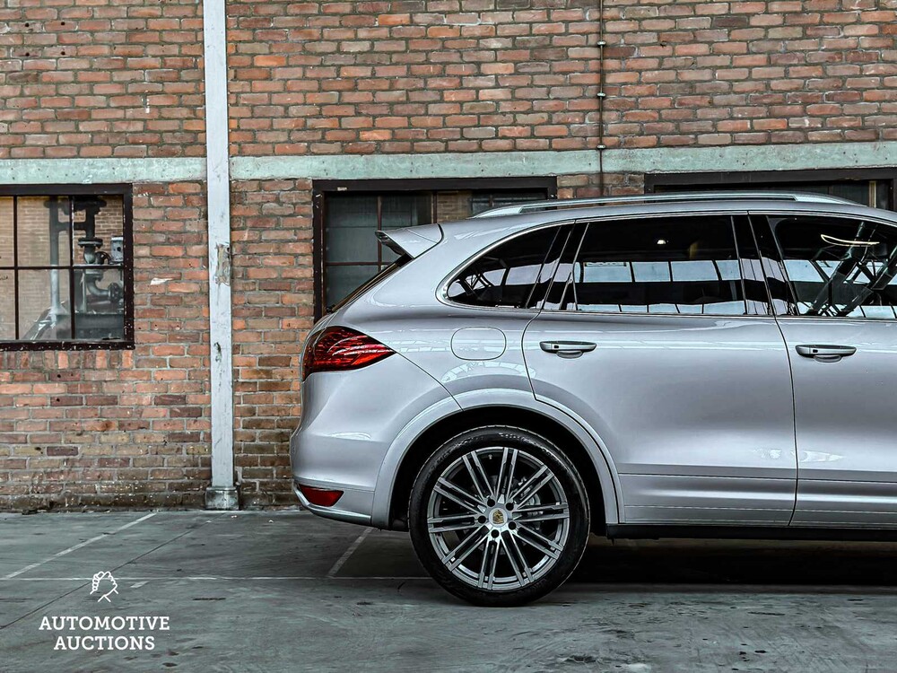 Porsche Cayenne S 4.8 V8 400pk 2012 -ORIG. NL-, 38-TTS-1