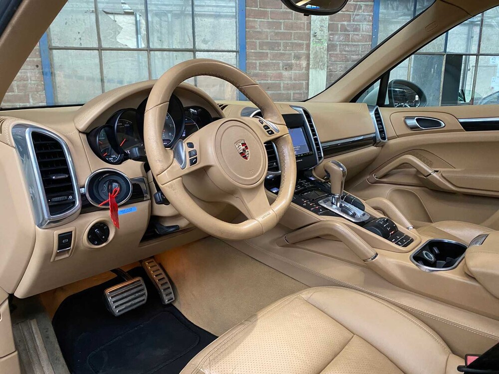 Porsche Cayenne S E-Hybrid 380pk 2012