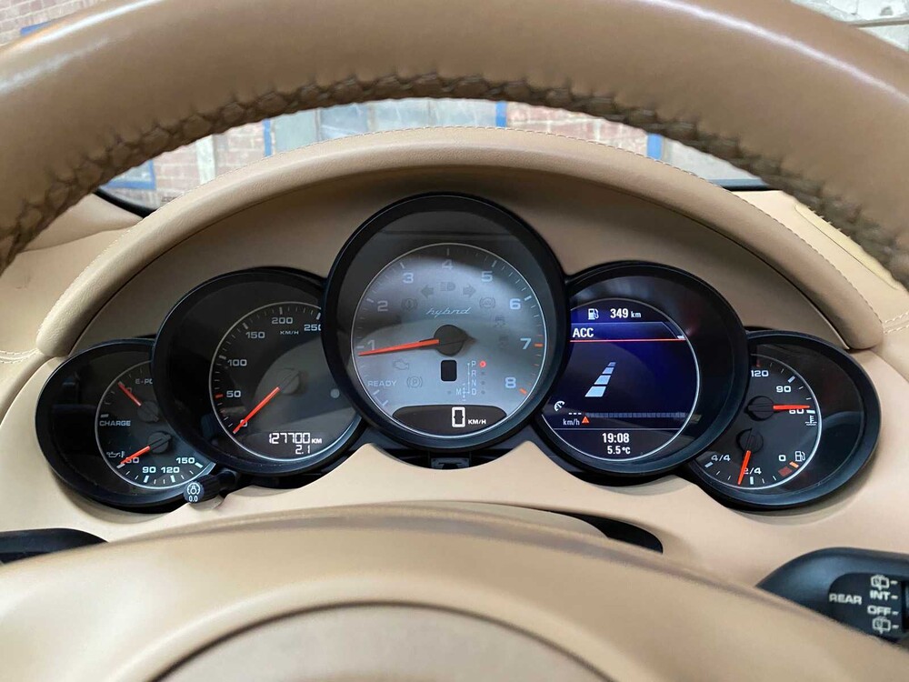 Porsche Cayenne S E-Hybrid 380pk 2012