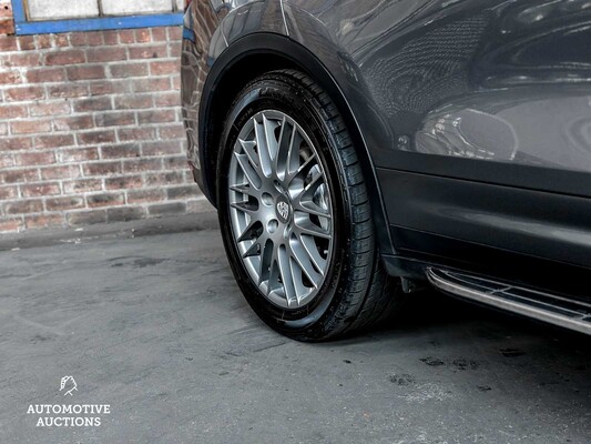 Porsche Cayenne S 4.8 V8 400hp 2011 Sport-Chrono