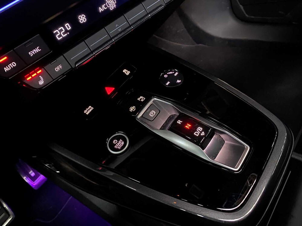 Audi Q4 E-Tron 40 Launch edition S Competition 77 kWh 204PS 2021 ORIG-NL, N-016-FZ