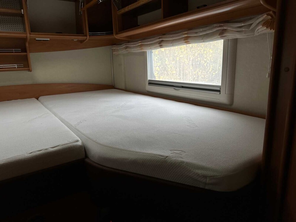 Iveco Concorde Carver 771L Kampeerwagen 177pk 2009, T-562-NV