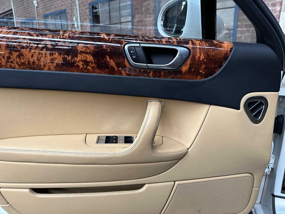 Bentley Continental Flying Spur 6.0 W12 560pk 2007 -Youngtimer-