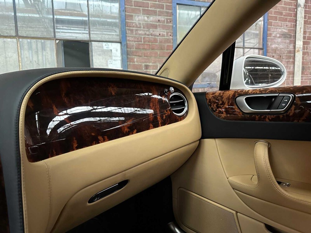 Bentley Continental Flying Spur 6.0 W12 560pk 2007 -Youngtimer-