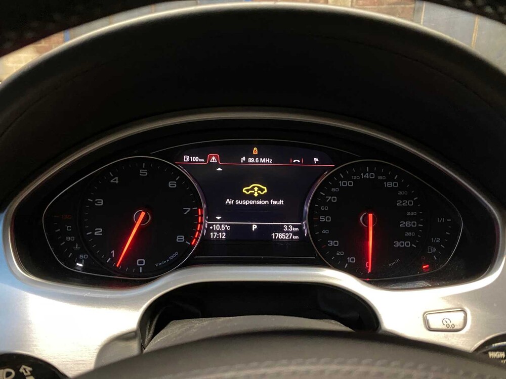 Audi A8 FSI QUATTRO PRO LINE +4.2 V8 372pk 2011