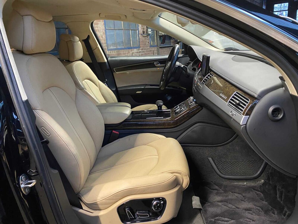 Audi A8 FSI QUATTRO PRO LINE +4.2 V8 372pk 2011