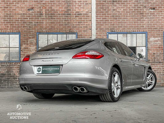 Porsche Panamera S 4.8 V8 400pk 2010