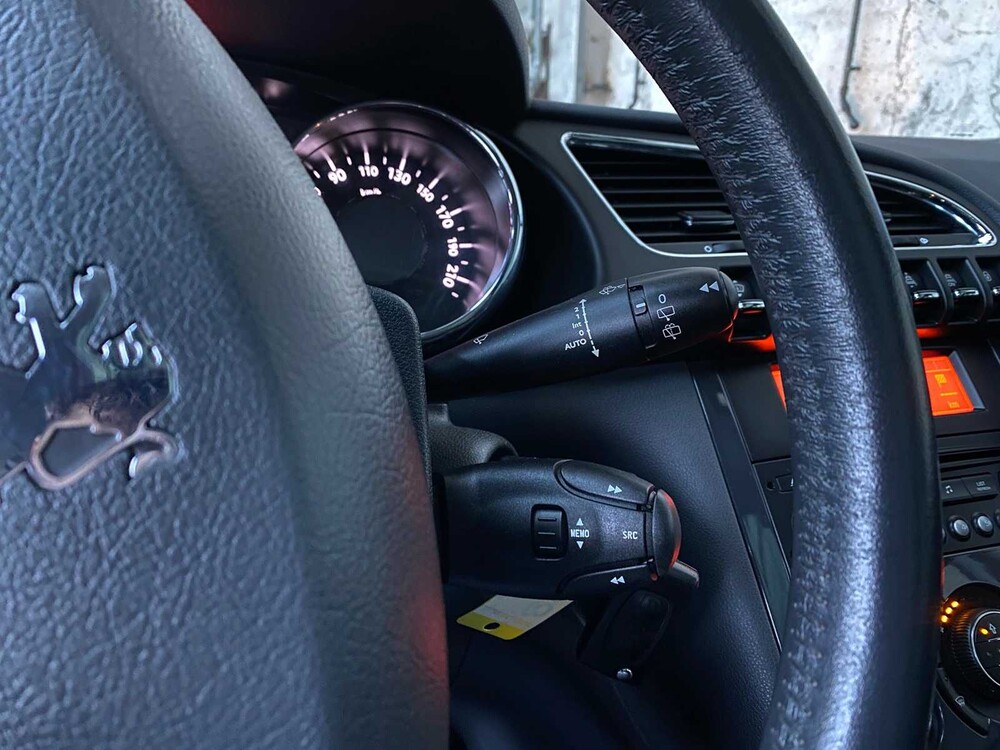 Peugeot 3008 1.6 VTi Première 120PS 2009 -Orig. GB-, 52-KHT-3