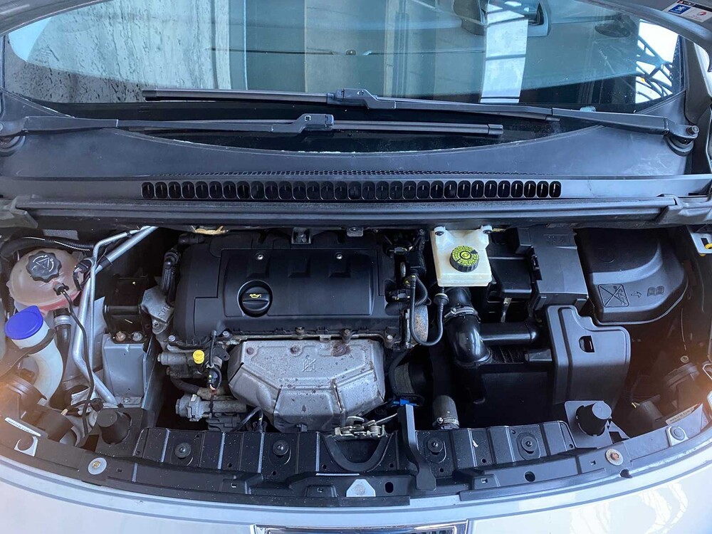 Peugeot 3008 1.6 VTi Première 120PS 2009 -Orig. GB-, 52-KHT-3