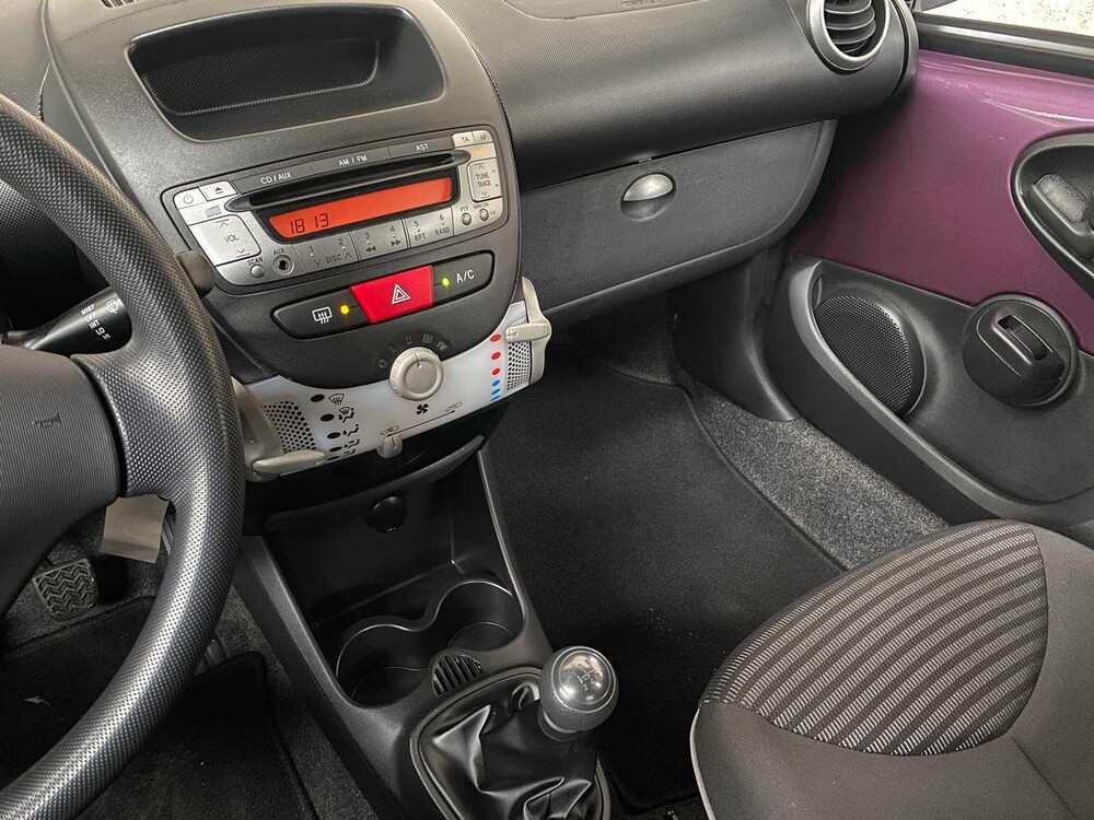 Peugeot 107 1.0 Active 69PS 2012 -Orig. EN-, 51-XBZ-9