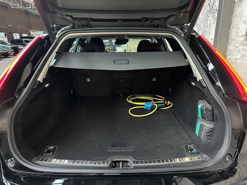 Volvo V90 T8 Twin Engine Hybrid 408PS 2017