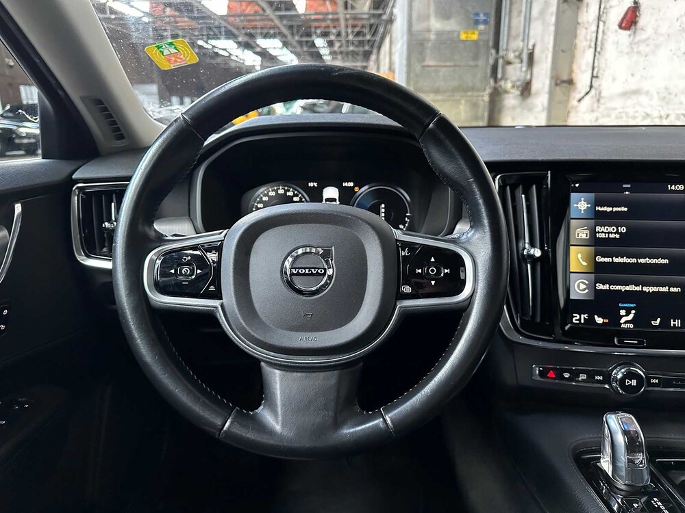 Volvo V90 T8 Twin Engine Hybrid 408PS 2017