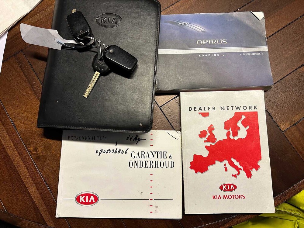 Kia Opirus 3.5 V6 203pk 2004 -Orig. NL-, 99-NZ-ZJ