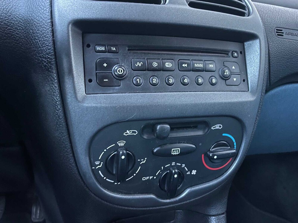 Peugeot 206 1.4 Pop' Art 75PS 2004 -Orig. NL-, 54-PF-LL