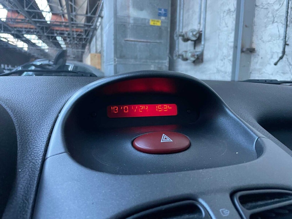 Peugeot 206 1.4 Pop' Art 75PS 2004 -Orig. NL-, 54-PF-LL