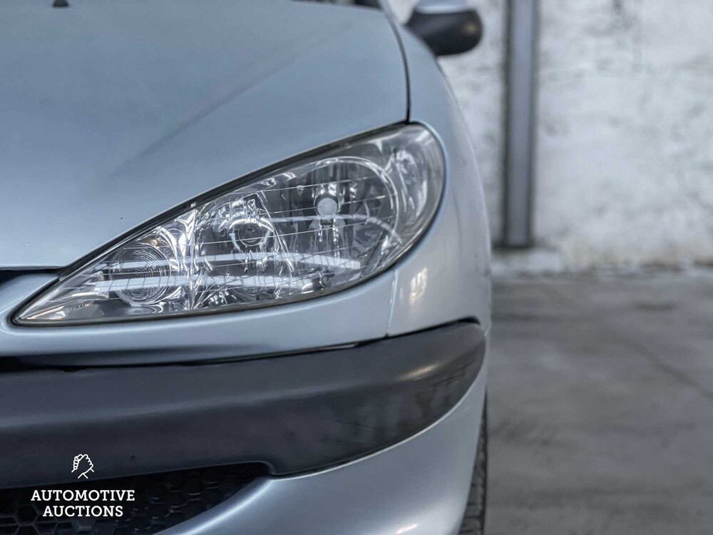 Peugeot 206 1.4 Pop' Art 75PS 2004 -Orig. NL-, 54-PF-LL