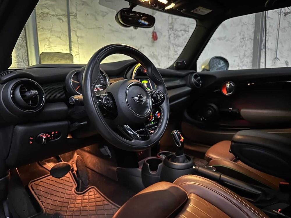 Mini 1.5 Cooper 60 Jahre Edition 136PS 2019 -Orig. NL-, ZL-236-Z