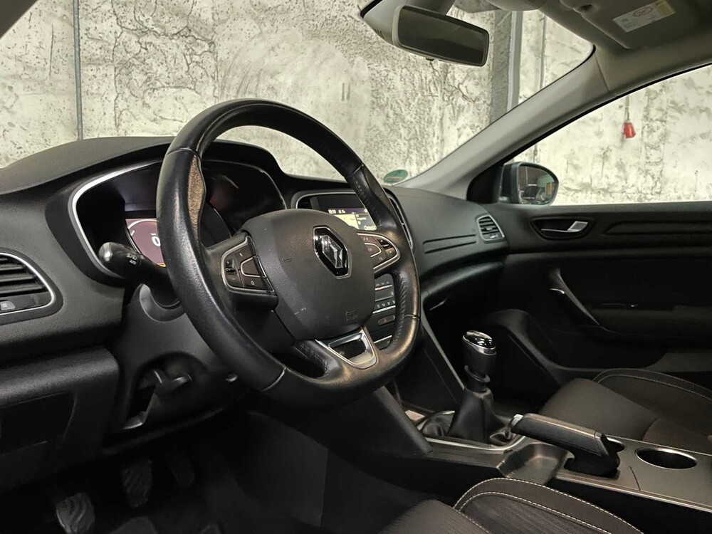 Renault Mégane Kombi 1.2 TCe Limited 132PS 2018 -Orig. NL-, SF-883-B