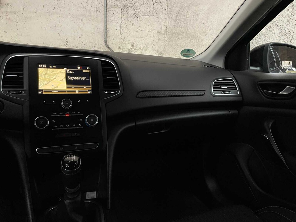 Renault Mégane Kombi 1.2 TCe Limited 132PS 2018 -Orig. NL-, SF-883-B