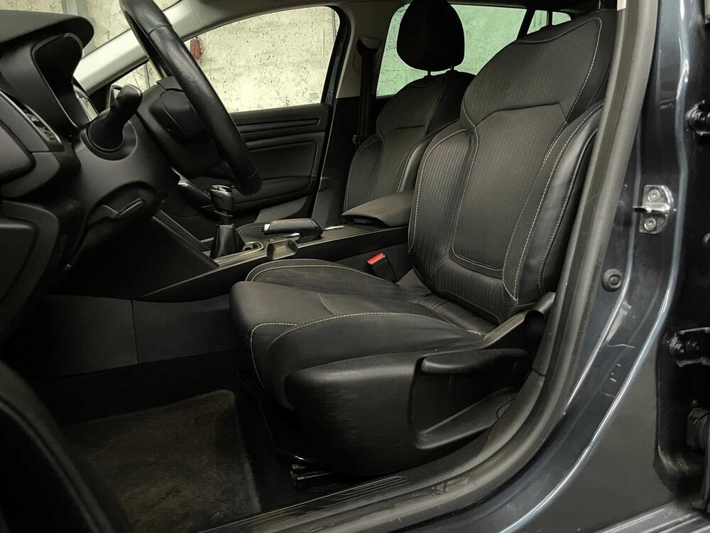 Renault Mégane Kombi 1.2 TCe Limited 132PS 2018 -Orig. NL-, SF-883-B