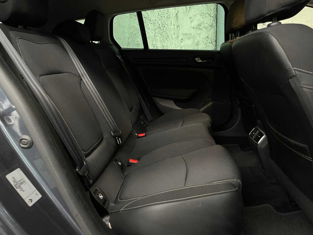 Renault Mégane Kombi 1.2 TCe Limited 132PS 2018 -Orig. NL-, SF-883-B