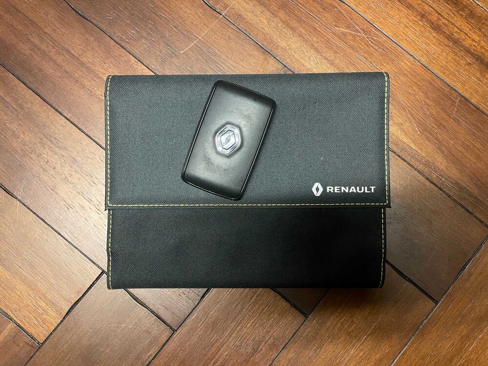 Renault Mégane Kombi 1.2 TCe Limited 132PS 2018 -Orig. NL-, SF-883-B