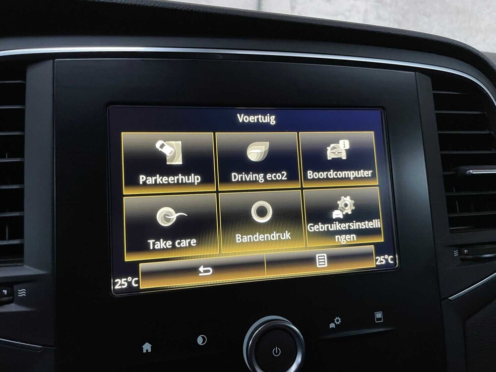 Renault Mégane Kombi 1.2 TCe Limited 132PS 2018 -Orig. NL-, SF-883-B