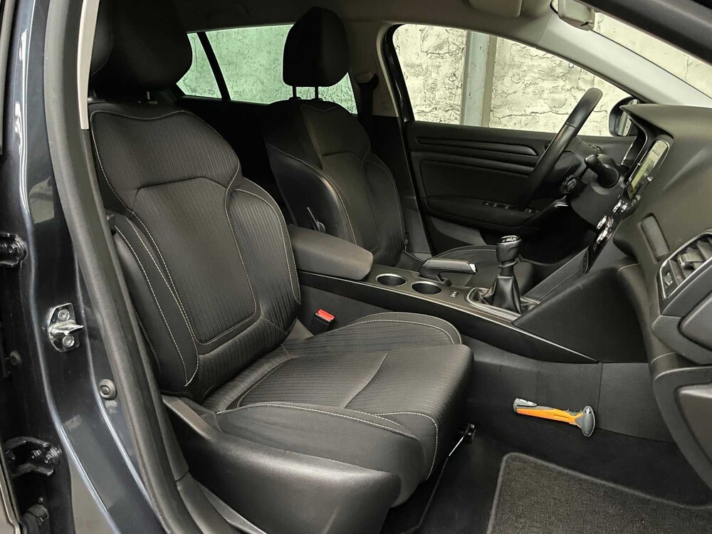 Renault Mégane Kombi 1.2 TCe Limited 132PS 2018 -Orig. NL-, SF-883-B