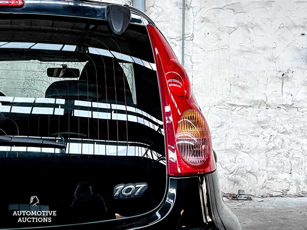 Peugeot 107 1.0-12V XS 68PS 2012 -Orig. GB-, 38-TLR-2-KARTON