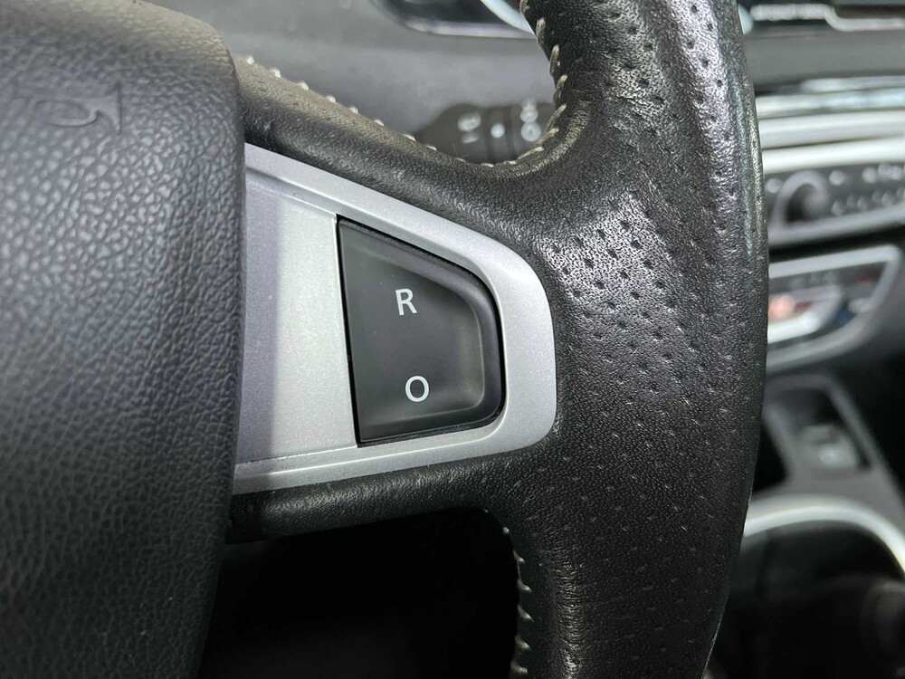 Renault Grand Scénic 1.4 TCe Bose 7p. 131PS 2011 -Orig. NL-, 25-SPX-2