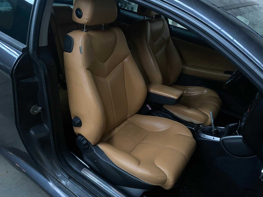 Alfa Romeo GT 2.0 JTS Distinctive 166PS 2005 -Orig. NL-, 79-RV-LJ