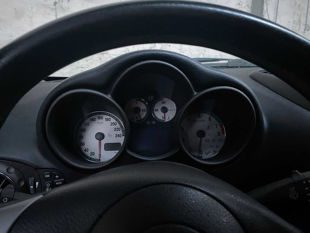 Alfa Romeo GT 2.0 JTS Distinctive 166PS 2005 -Orig. NL-, 79-RV-LJ