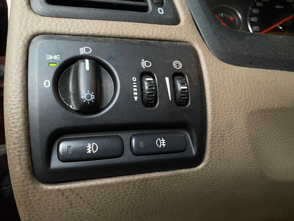 Volvo V70 2.4D 131PS 2004, H-082-NK