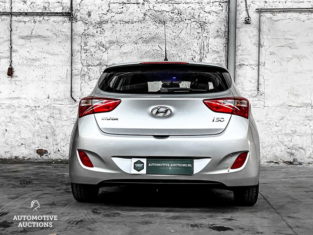 Hyundai i30 CW 1.4i i-Motion 99PS 2012, 5-XBN-02