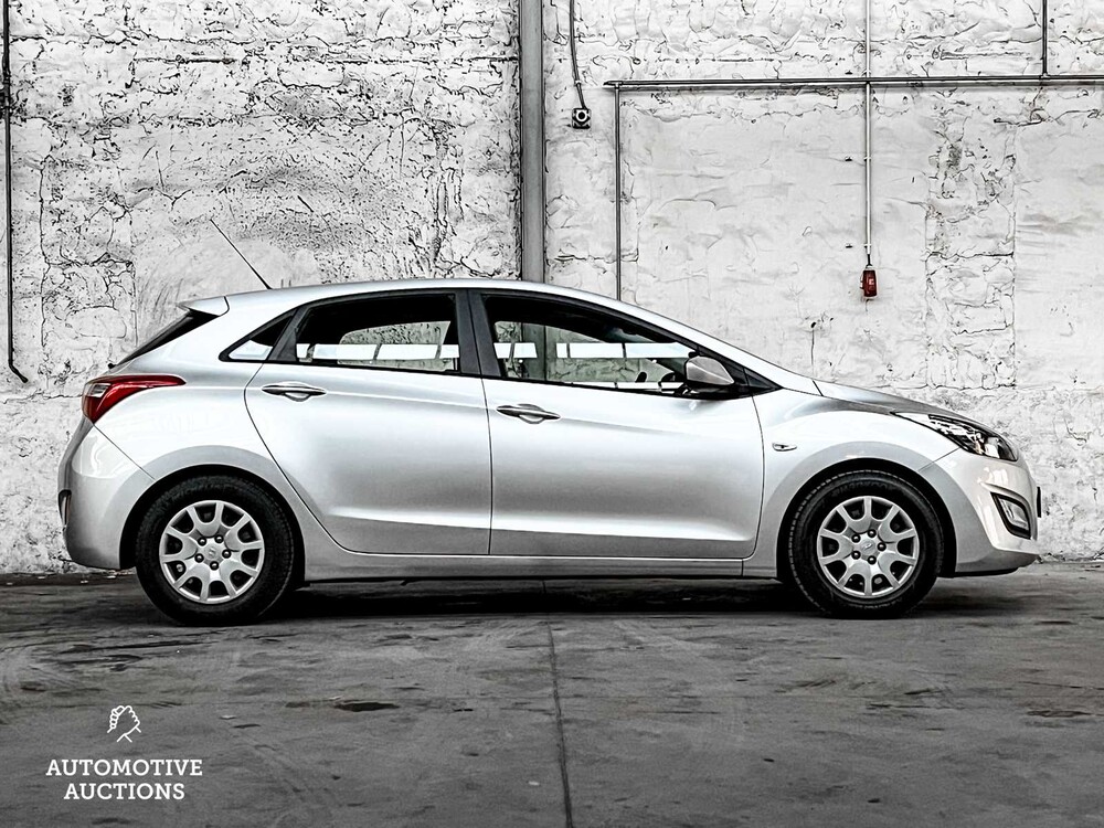 Hyundai i30 CW 1.4i i-Motion 99PS 2012, 5-XBN-02