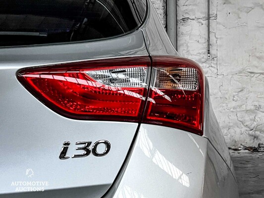 Hyundai i30 CW 1.4i i-Motion 99pk 2012, 5-XBN-02