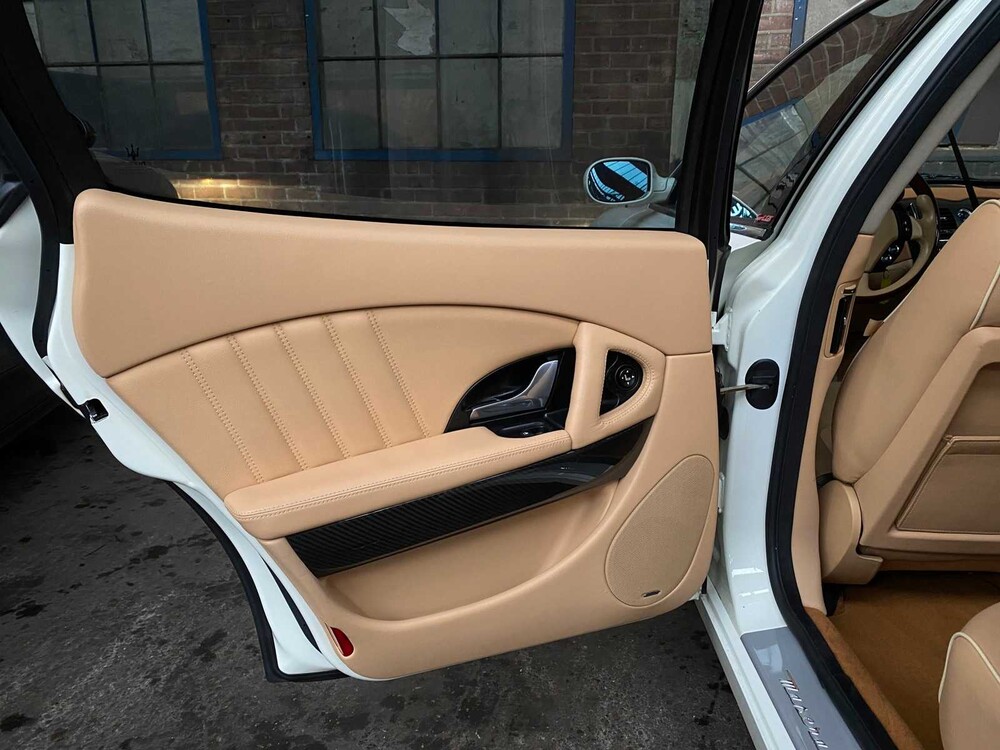 Maserati Quattroporte 4.2 V8 Sport GT 401pk ZF 2007