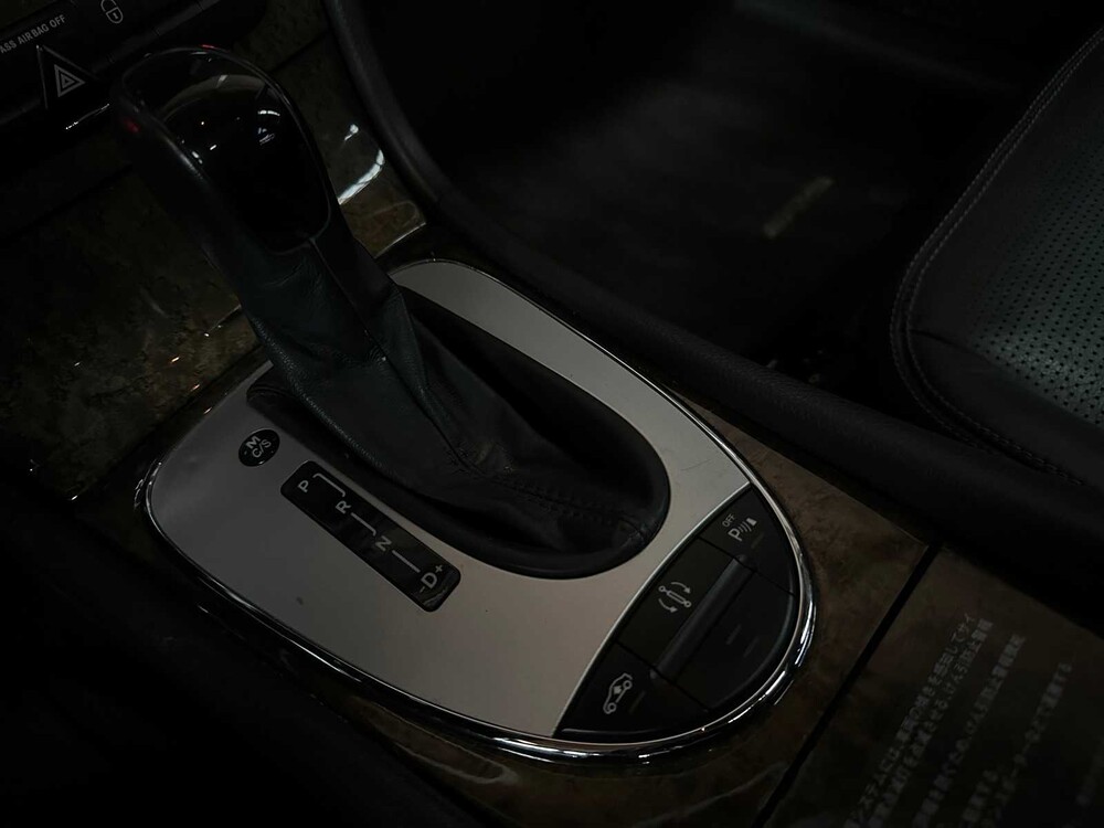 Mercedes-Benz E55 AMG Combi 5.5 V8 476pk 2004 Youngtimer