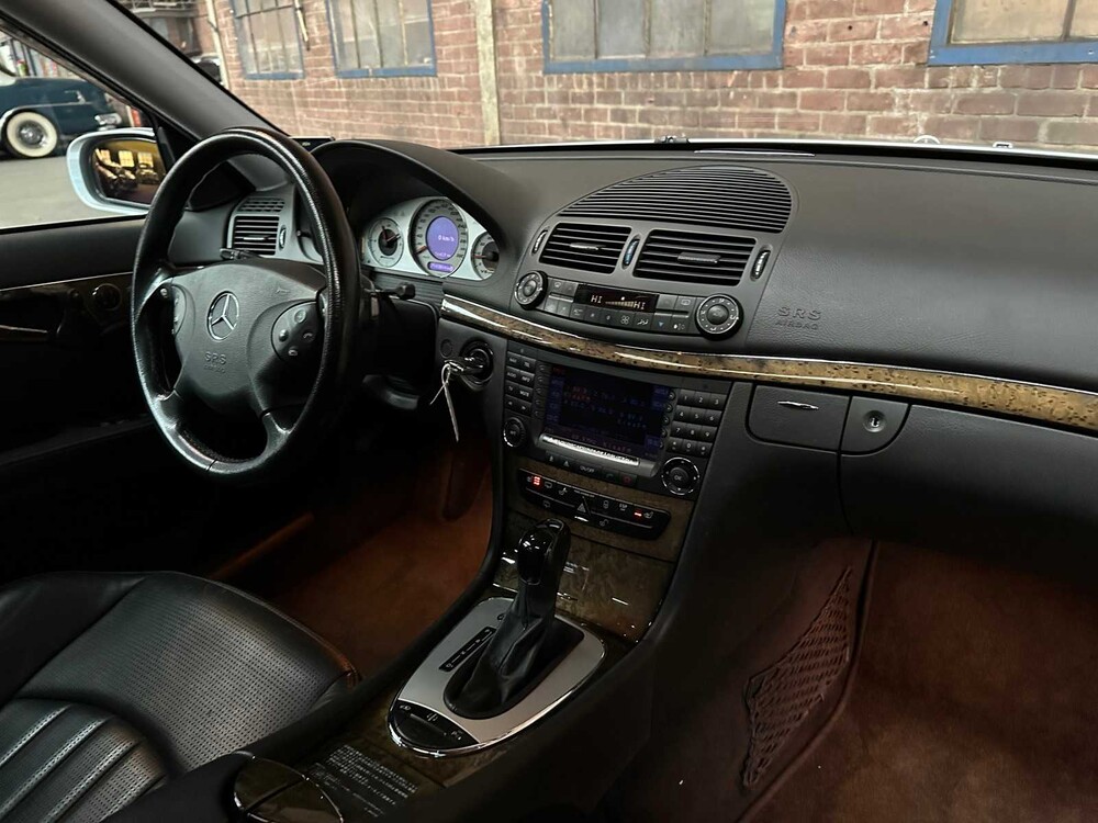 Mercedes-Benz E55 AMG Combi 5.5 V8 476pk 2004 Youngtimer