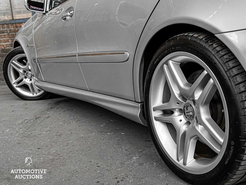 Mercedes-Benz E55 AMG Combi 5.5 V8 476pk 2004 Youngtimer