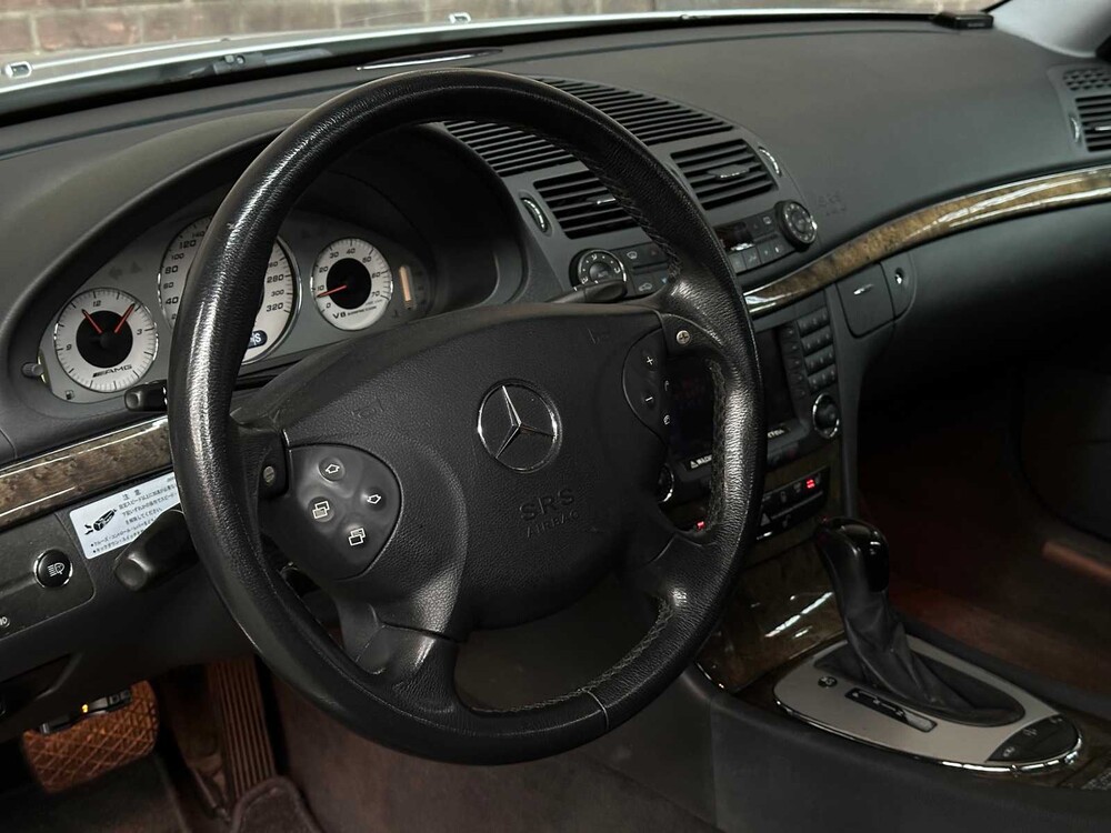 Mercedes-Benz E55 AMG Combi 5.5 V8 476pk 2004 Youngtimer