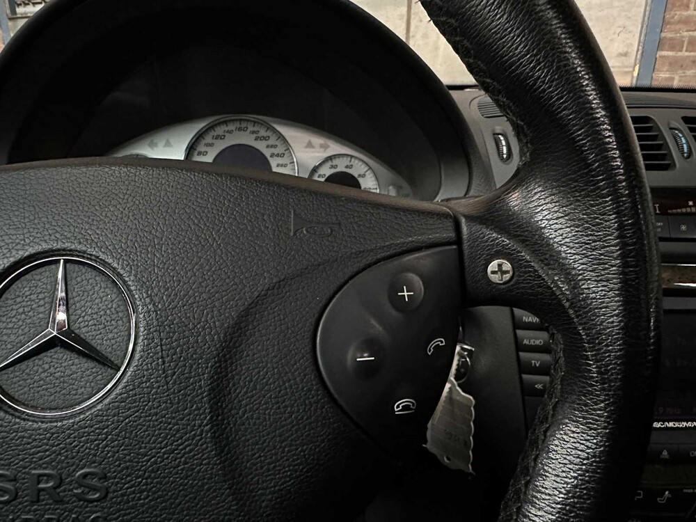 Mercedes-Benz E55 AMG Combi 5.5 V8 476pk 2004 Youngtimer