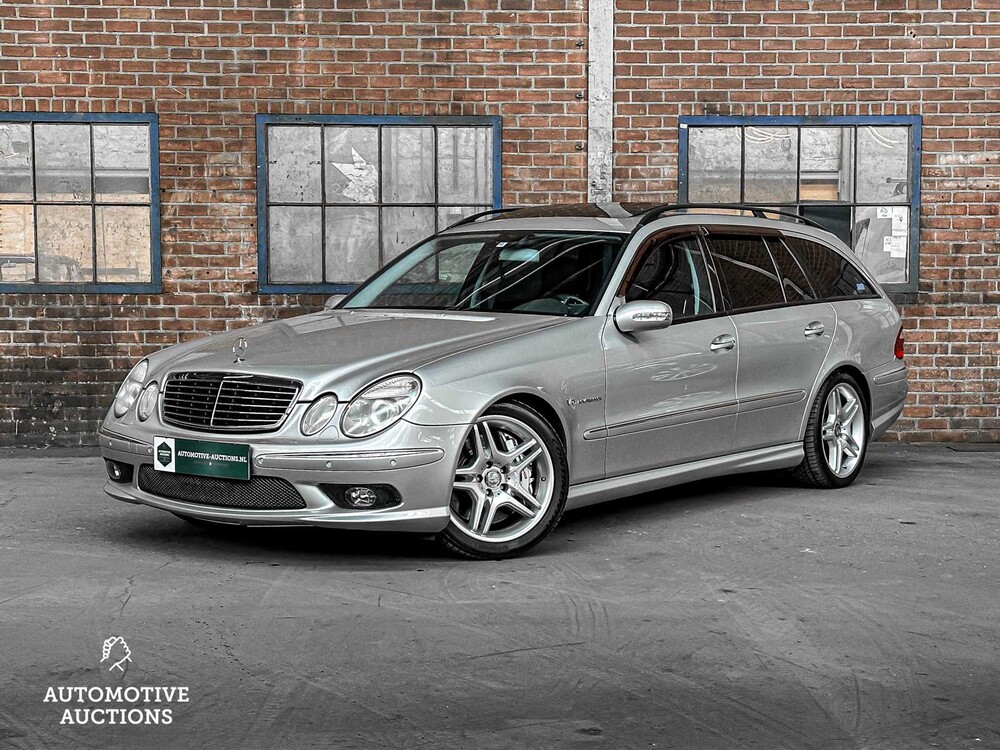 Mercedes-Benz E55 AMG Combi 5.5 V8 476pk 2004 Youngtimer