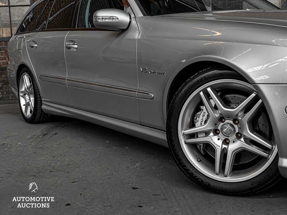Mercedes-Benz E55 AMG Combi 5.5 V8 476pk 2004 Youngtimer