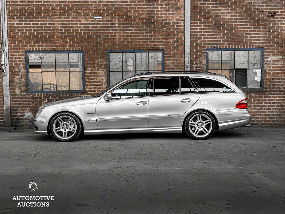 Mercedes-Benz E55 AMG Combi 5.5 V8 476pk 2004 Youngtimer