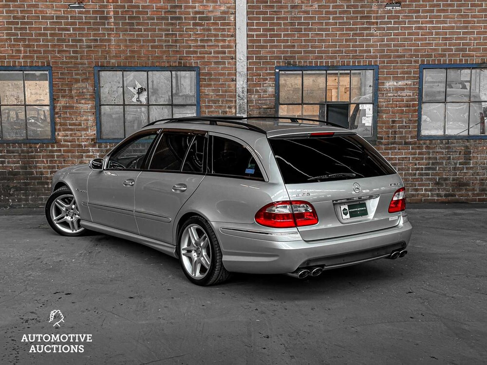 Mercedes-Benz E55 AMG Combi 5.5 V8 476pk 2004 Youngtimer
