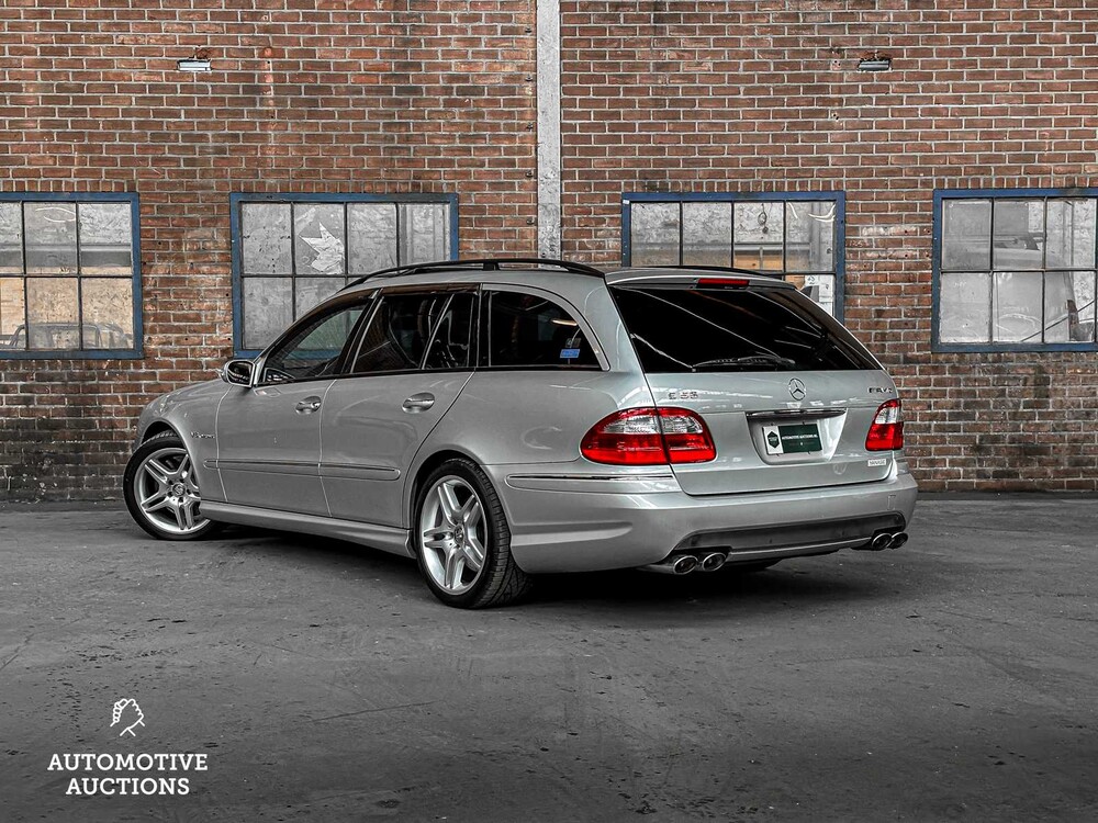 Mercedes-Benz E55 AMG Combi 5.5 V8 476pk 2004 Youngtimer