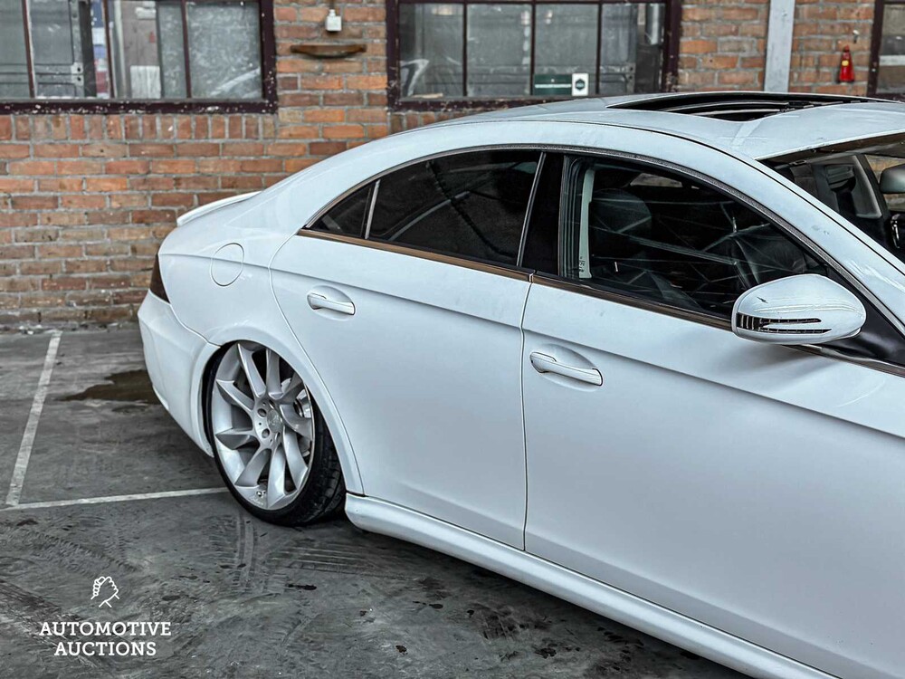 Mercedes-Benz CLS500 5.0 V8 306pk 2005 -Youngtimer-