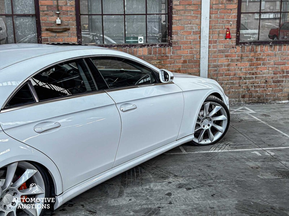 Mercedes-Benz CLS500 5.0 V8 306pk 2005 -Youngtimer-