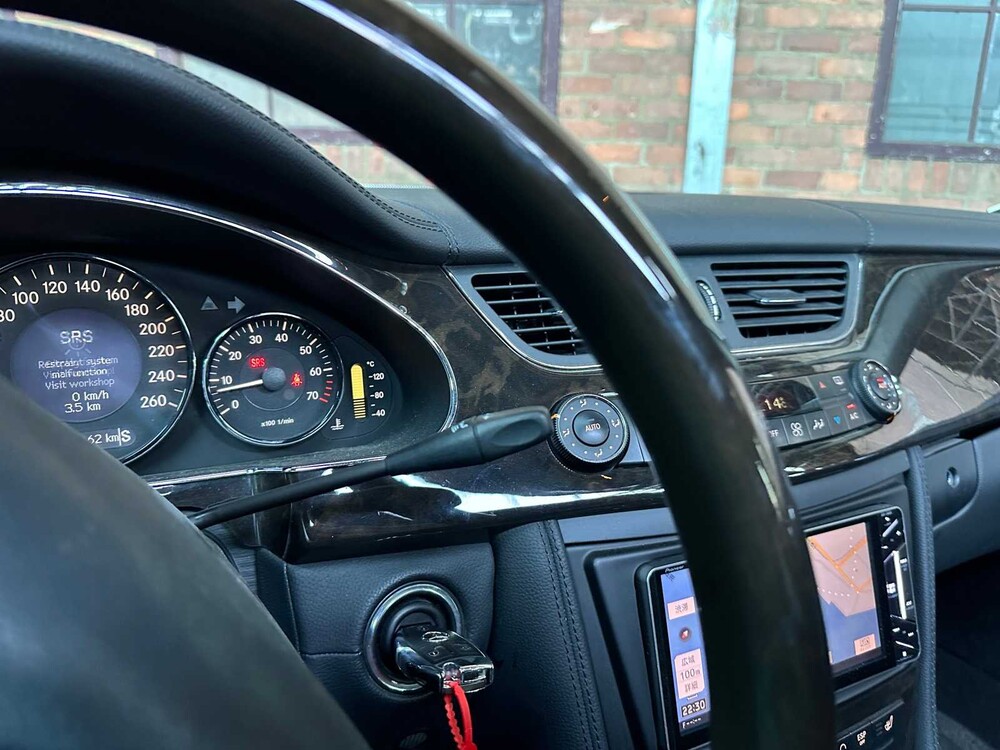 Mercedes-Benz CLS500 5.0 V8 306pk 2005 -Youngtimer-